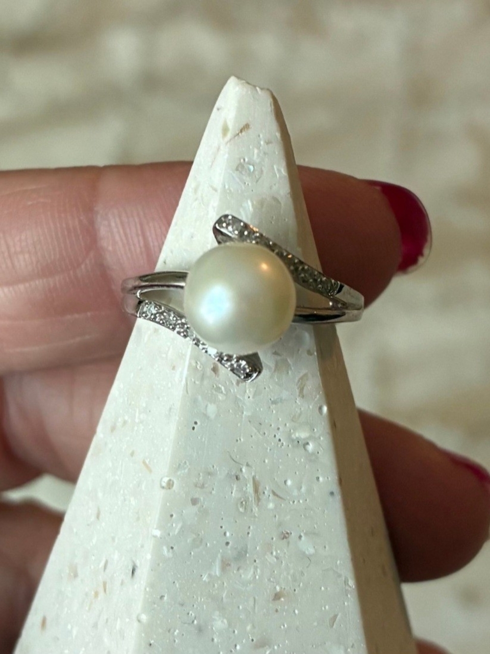 10K White GOLD and Pearl